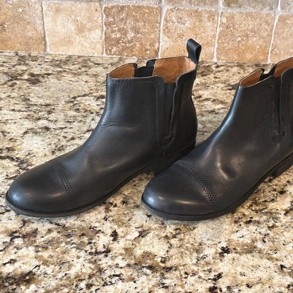 Olukai Malie W 20265-4040 Black Leather Women's Boots Size 8 (E/P) - Picture 3 of 6